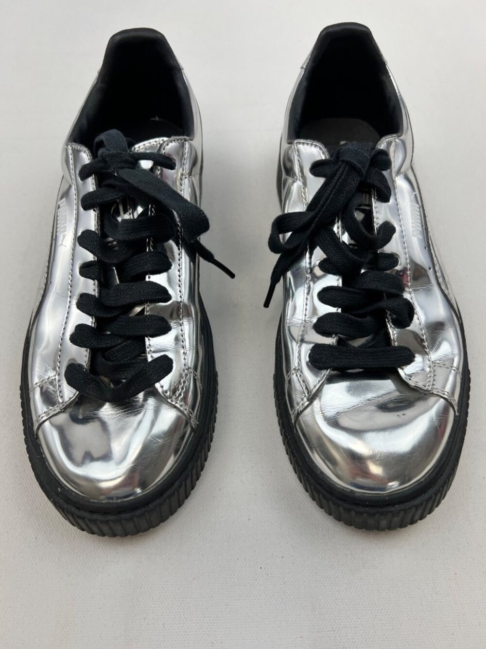 Puma Women’s Metallic Silver Sneakers Silver/Black Size 9.5 - Picture 4 of 8